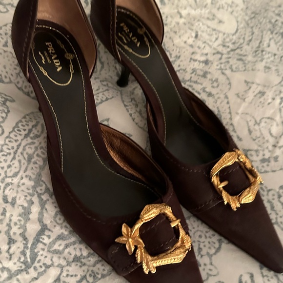 Vintage Prada Kitten Heel Pumps - Picture 3 of 3